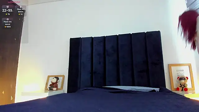 melanie roux   online show from March 2026 12:31:02 PM