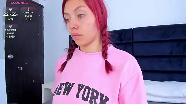 Snapshot of melanie_roux__ chatting on November 2025 12:38:02 PM melanie roux online show from November 2025 12:38:02 PM