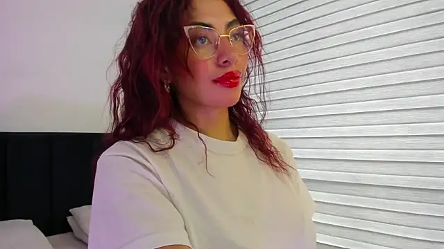 melanie roux   online show from June 2026 06:46:02 PM