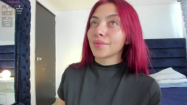 melanie roux   online show from March 2026 05:09:01 PM