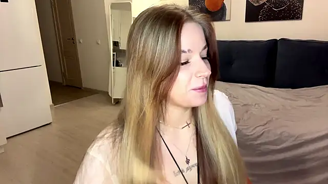 Snapshot of Babymoney_2007 chatting on November 2025 08:02:01 PM Babymoney 2007 online show from November 2025 08:02:01 PM