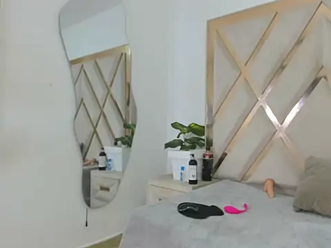 valentinaasm online show from March 2026 12:29:01 PM
