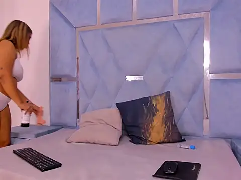 valentinaasm online show from October 2025 12:39:02 PM