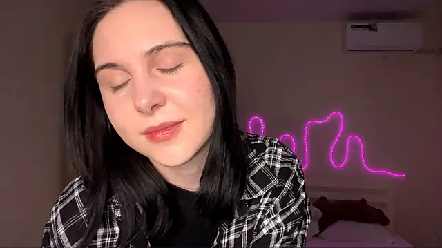 MyraLitterers online show from March 2026 03:50:02 PM