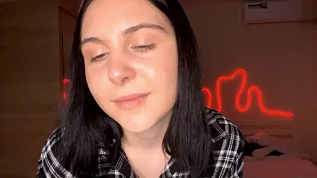 MyraLitterers online show from February 2026 04:37:01 PM