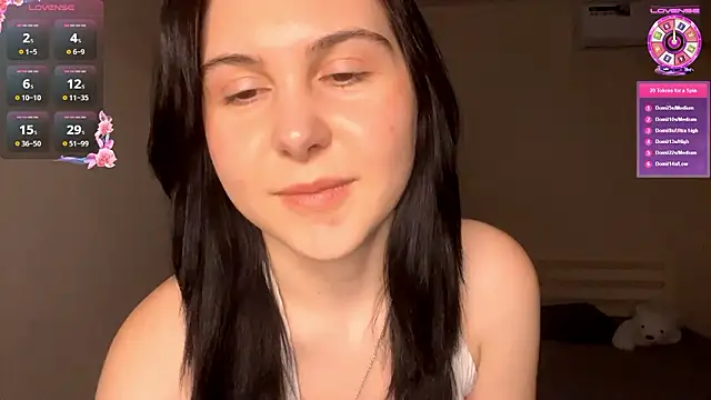 MyraLitterers online show from January 2026 04:32:02 PM