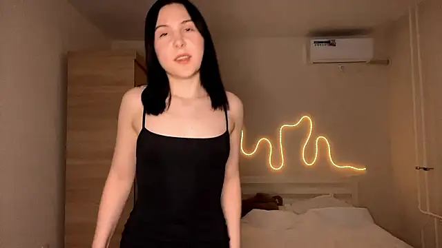 MyraLitterers online show from March 2026 03:49:02 PM