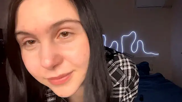 MyraLitterers online show from April 2026 04:23:02 PM