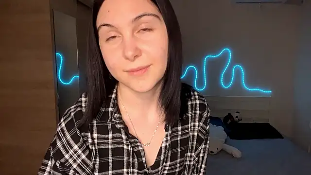 MyraLitterers online show from February 2026 04:28:02 PM