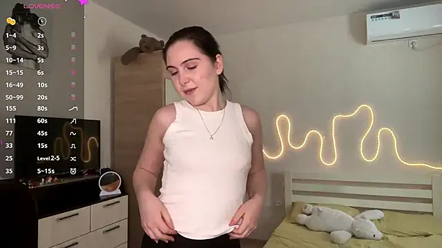 MyraLitterers online show from April 2026 03:19:02 PM