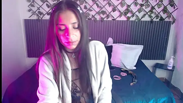 Lunaa 07 online show from April 2026 04:14:01 AM