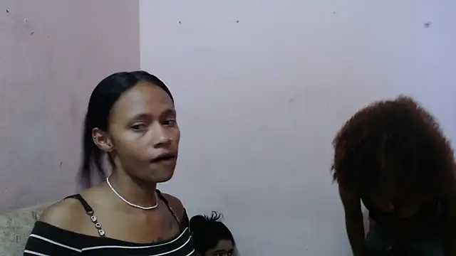 ricaslatinas1 online show from December 2025 02:55:01 PM