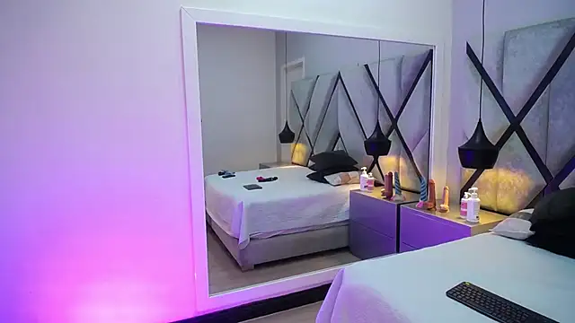 AriaWillss online show from December 2025 12:04:02 PM