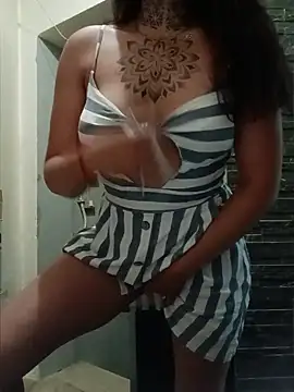 Snapshot of Porcellina181 chatting on June 2026 09:01:02 PM Porcellina181 online show from June 2026 09:01:02 PM