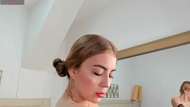 Snapshot of lucia_lorenz chatting on November 2025 11:27:02 AM lucia lorenz online show from November 2025 11:27:02 AM