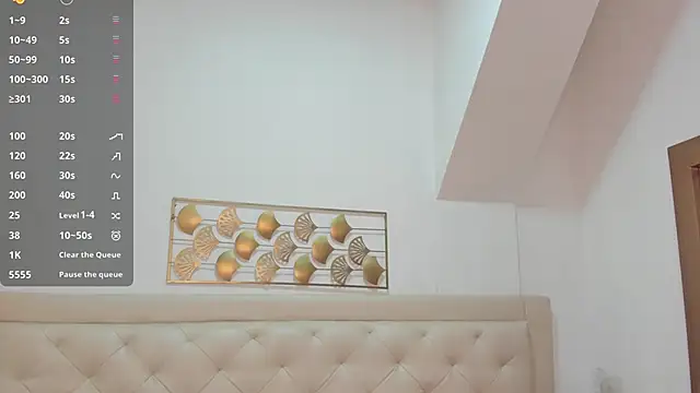 lucia lorenz online show from January 2026 11:25:01 AM