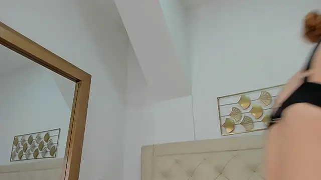 lucia lorenz online show from January 2026 11:27:02 AM