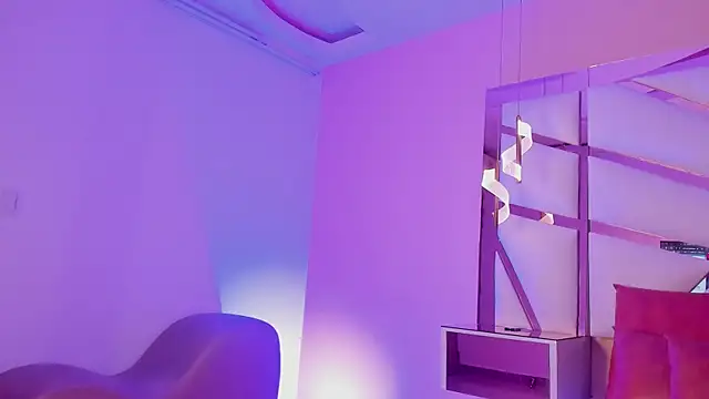 Catalina-Thompson online show from December 2025 12:29:02 PM