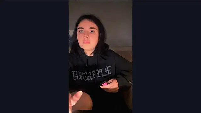 Snapshot of Kirunya chatting on October 2025 08:21:01 PM Kirunya online show from October 2025 08:21:01 PM