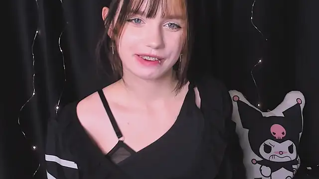 ruby dallos online show from November 2025 09:40:01 PM