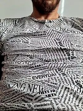 Snapshot of 16enes16 chatting on October 2025 12:15:02 PM 16enes16 online show from October 2025 12:15:02 PM