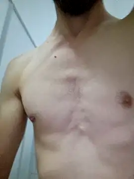 16enes16 online show from May 2026 02:24:02 PM