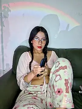 chloebrownn03 online show from December 2025 03:28:02 AM