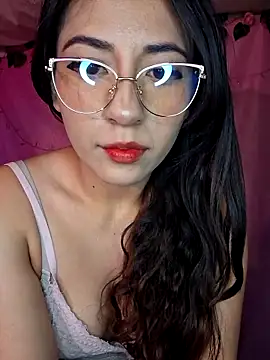 Snapshot of chloebrownn03 chatting on November 2025 03:32:02 AM chloebrownn03 online show from November 2025 03:32:02 AM