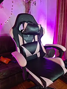 chloebrownn03 online show from March 2026 03:52:01 AM