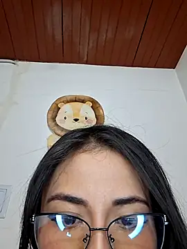 Snapshot of chloebrownn03 chatting on November 2025 09:42:02 PM chloebrownn03 online show from November 2025 09:42:02 PM