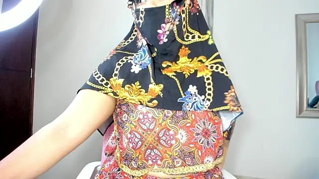 Inaya Khalifa online show from October 2025 12:44:02 AM