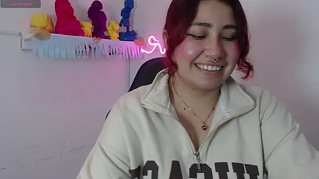 Snapshot of littlee_red chatting on November 2025 09:31:01 PM littlee red online show from November 2025 09:31:01 PM