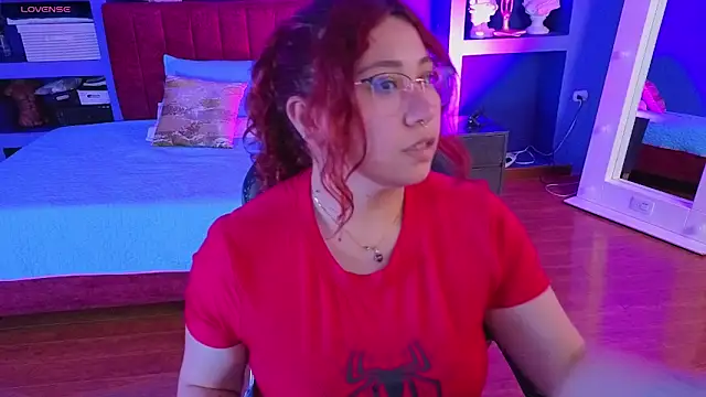 littlee red online show from February 2026 09:15:01 PM