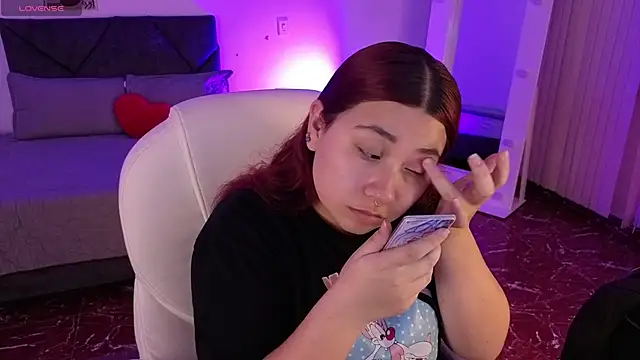 littlee red online show from February 2026 07:25:01 PM