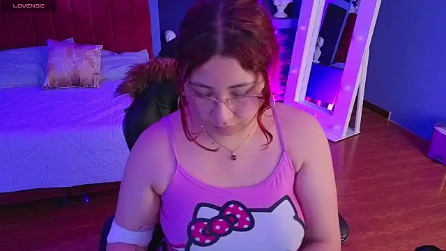 littlee red online show from February 2026 08:18:01 PM