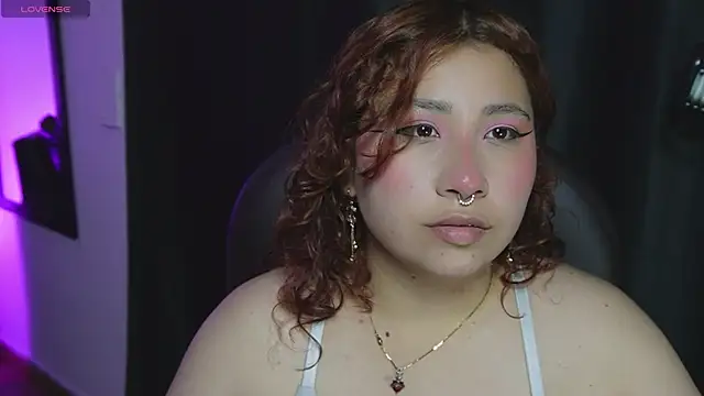 littlee red online show from April 2026 08:44:02 PM