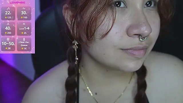 littlee red online show from April 2026 09:39:33 PM