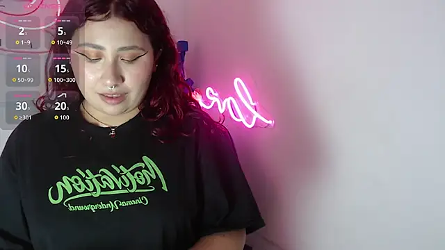 Snapshot of littlee_red chatting on December 2025 08:53:02 PM littlee red online show from December 2025 08:53:02 PM