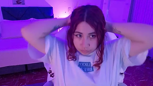 littlee red online show from February 2026 08:52:02 PM