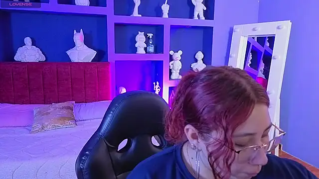 littlee red online show from March 2026 07:52:02 PM