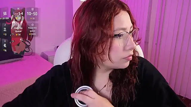 littlee red online show from May 2026 08:19:01 PM