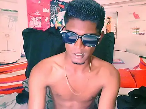 IndianThuggin online show from November 2025 05:17:02 PM