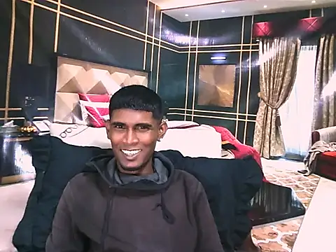 IndianThuggin online show from June 2026 06:19:01 PM