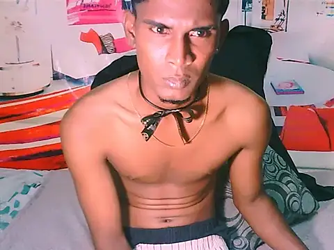 IndianThuggin online show from November 2025 04:32:02 PM