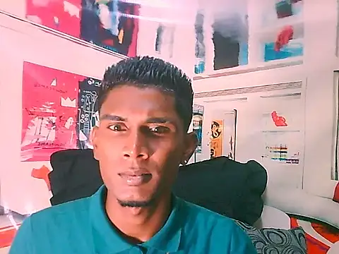 IndianThuggin online show from November 2025 04:01:02 PM