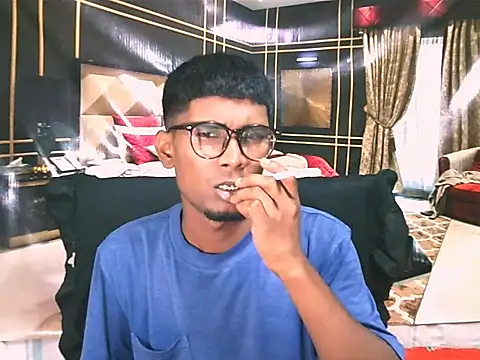 IndianThuggin online show from June 2026 05:34:02 PM