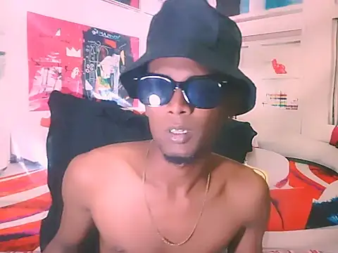 IndianThuggin online show from November 2025 06:11:01 PM