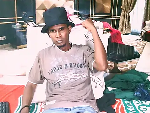 IndianThuggin online show from May 2026 04:43:01 PM