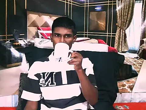 IndianThuggin online show from June 2026 06:01:01 PM