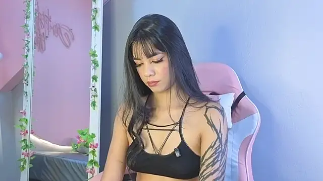 Snapshot of lulu_wonder chatting on May 2026 08:06:02 PM lulu wonder online show from May 2026 08:06:02 PM